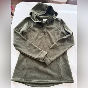 Columbia Women's Sweater Weather Hooded Pullover.